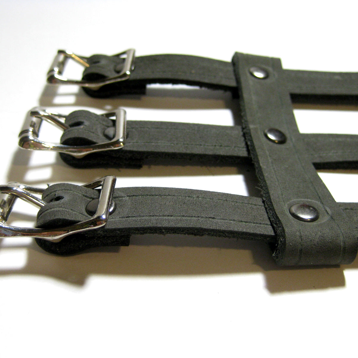 CAGE CUFF